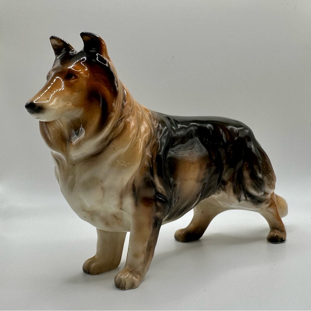 Vintage Collie Dog Ceramic Porcelain Figurine Made in Japan Lassie
